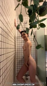 Daisy Love Female Skinny Body Black Hair Showing Pussy